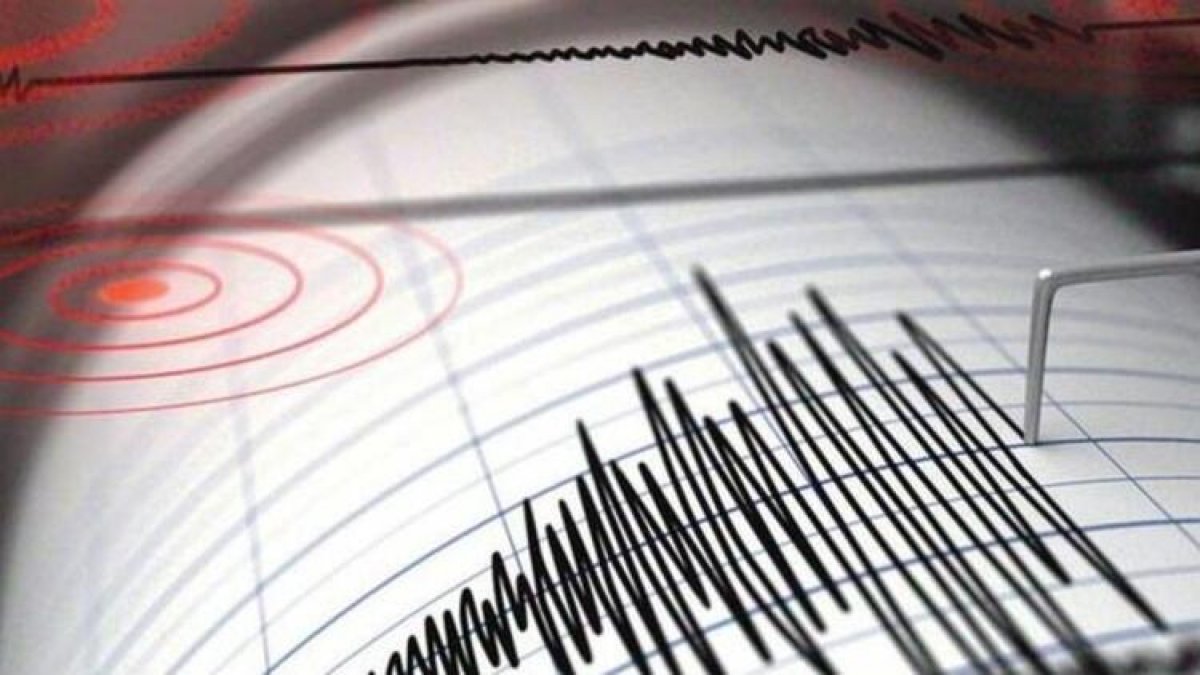 İstanbul'da deprem oldu - AFAD depremle ilgili önemli bir açıklama yaptı