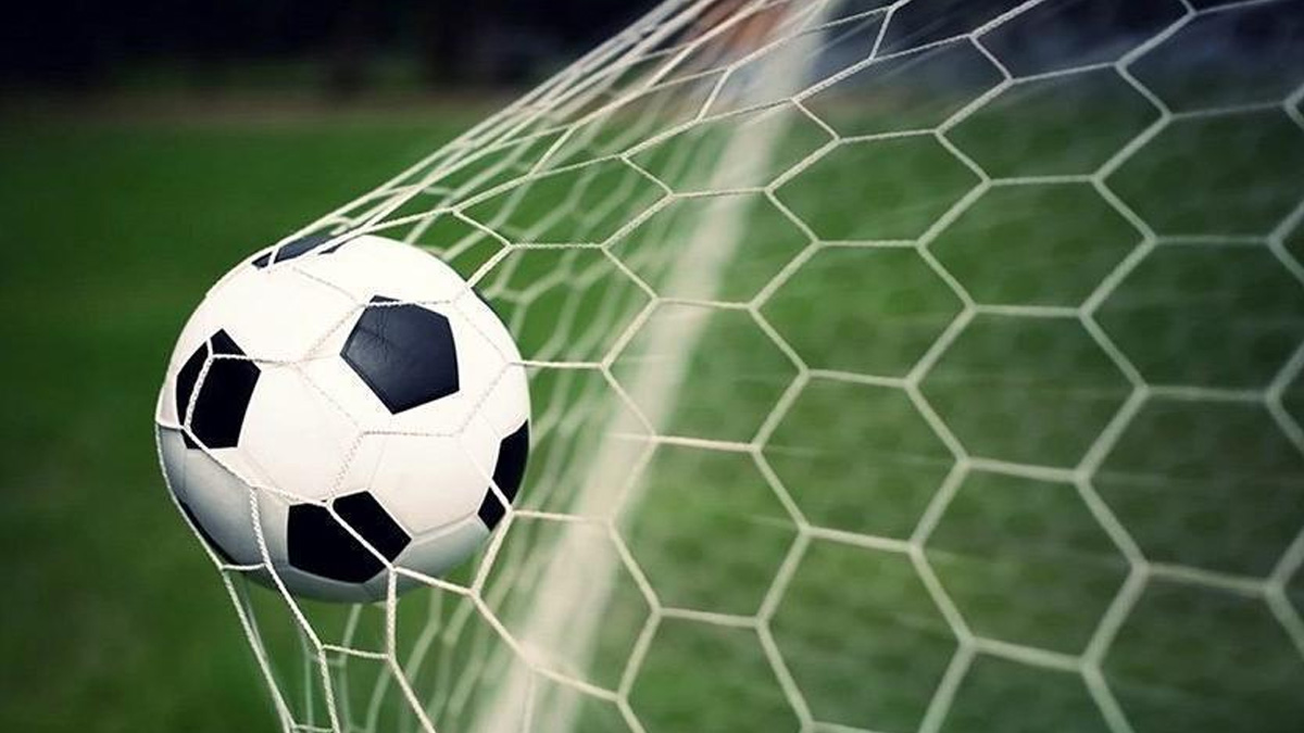 İki futbol takımında koronavirüs patlaması
