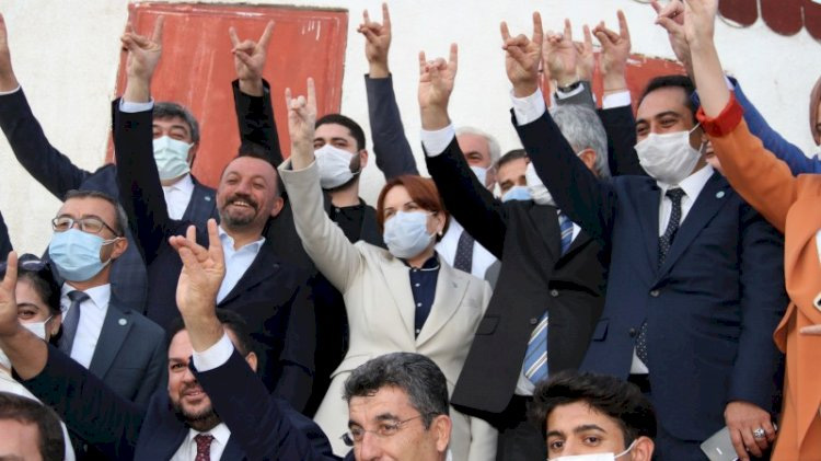 MHP ile İYİ Parti arasında bu kez bozkurt kavgası çıktı. Başbuğ Türkeş'in izinden ayrılıp....
