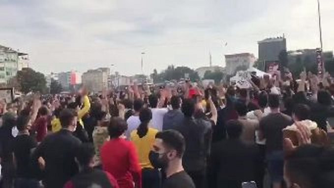 Türkiye’deki Suriyeliler neden yürüdü?