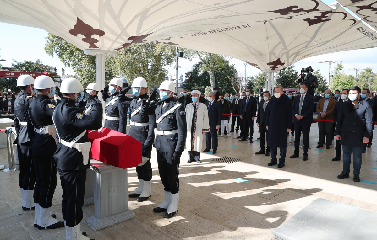 Prof. Burhan Kuzu son yolculuğuna uğurlandı