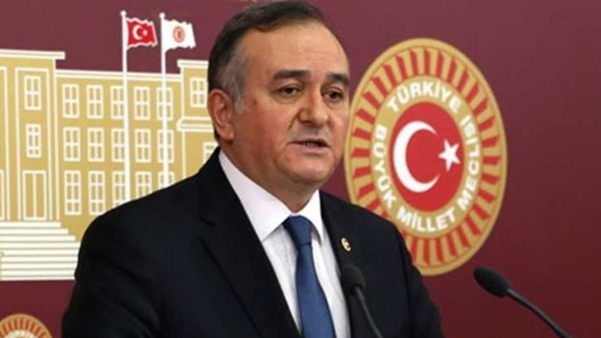 MHP'li Akçay, CHP'li Özel'i bombaladı: Özgür Özel, Kandil ve Pensilvanya ağzıyla saldırıyor