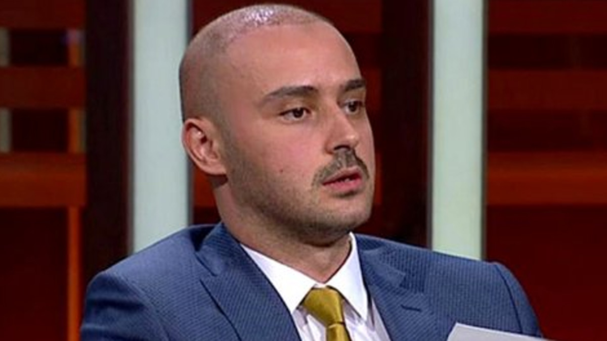 Medipol Üniversitesi'nden kovulan Selman Öğüt için kavga çıktı!