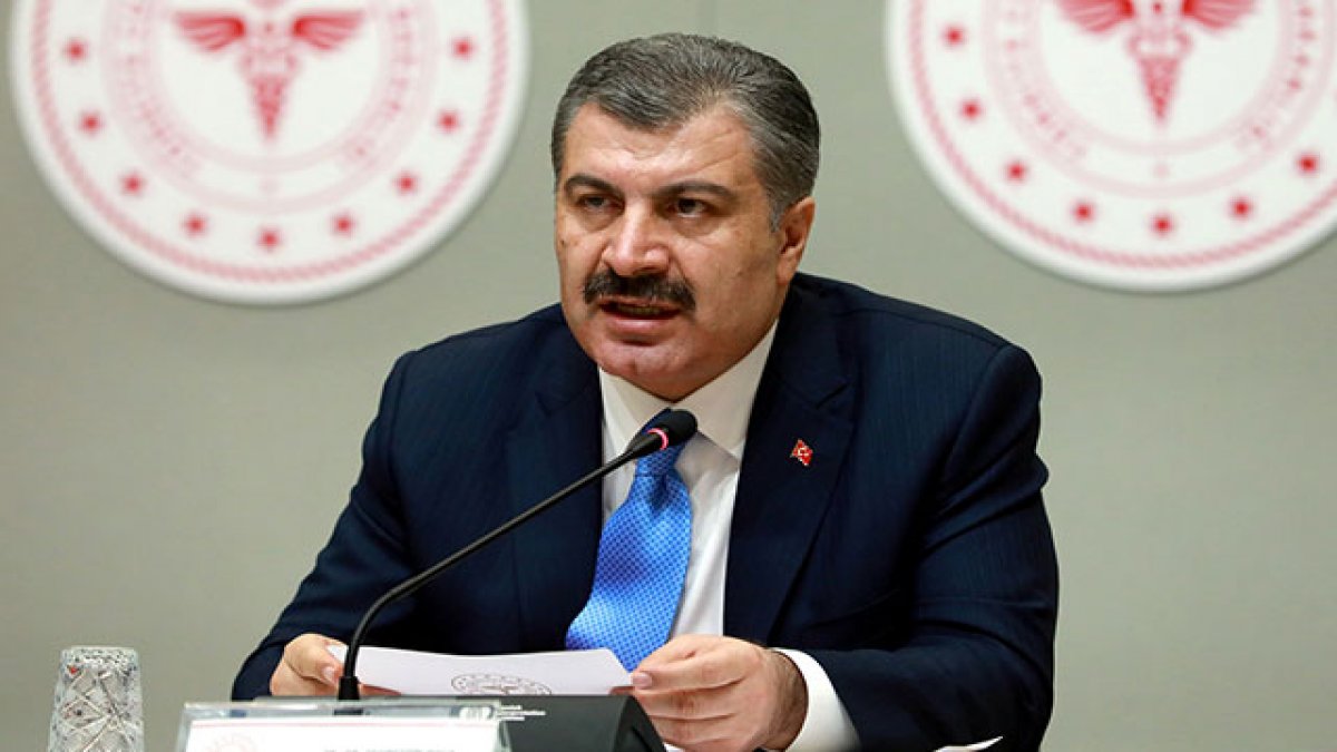 Korkulan oldu. Türkiye'deki koronavirüsten can kaybı sayısı artışa geçti. Koca açıkladı