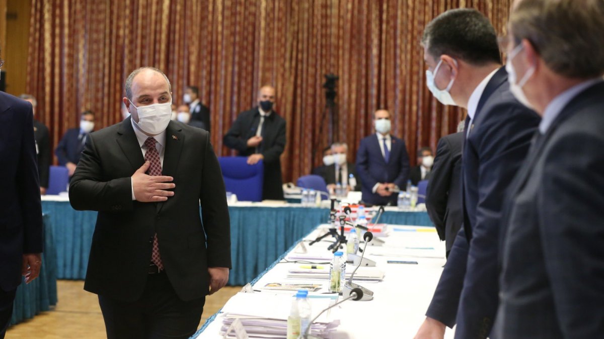 Bakan Varak'ın Covid-19 için umut dediği Ribavirin nedir?