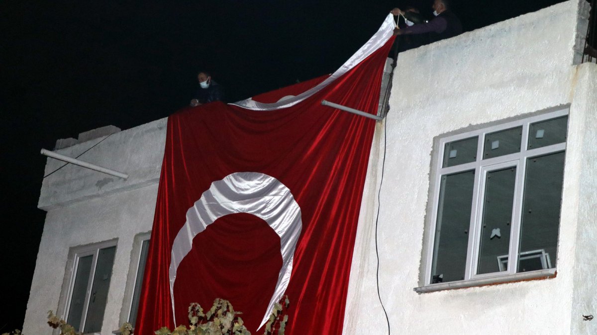 Acı Haber. Şırnak Silopi'de şehit düşen Burhan Sönmez'in acı haberi Kayseri'yi yasa boğdu