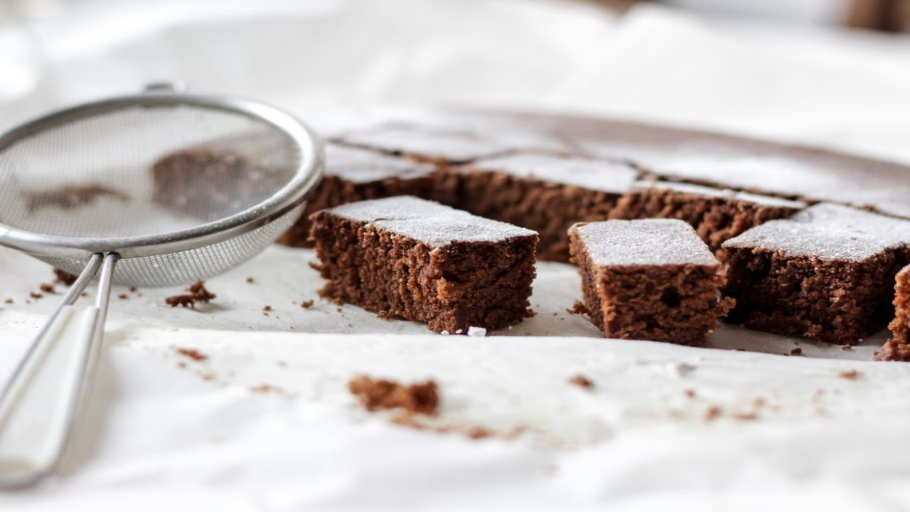 Bugün ne pişirsem diyenlere vazgeçilmezler listenize ekleyeğiniz muhteşem bir tarif: Vegan Brownie