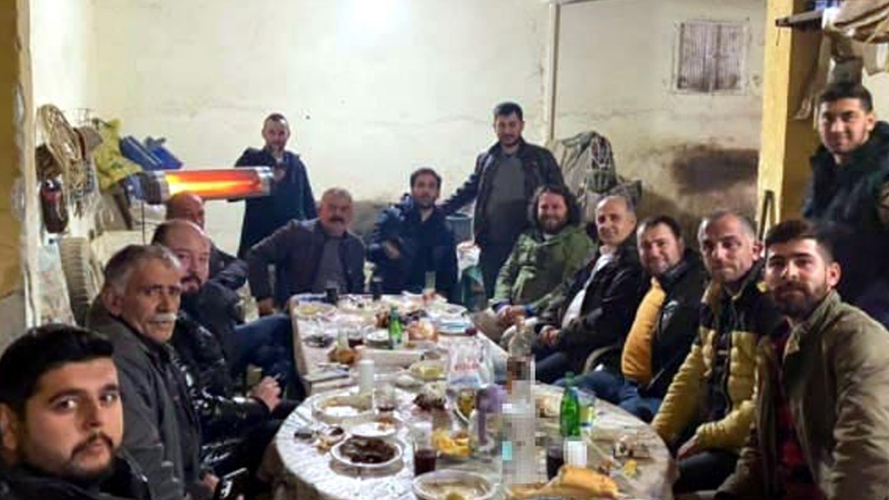 Sokağa çıkma yasağında arkadaşlarıyla doğum günü partisi yapan belediye başkanına cezayı kestiler
