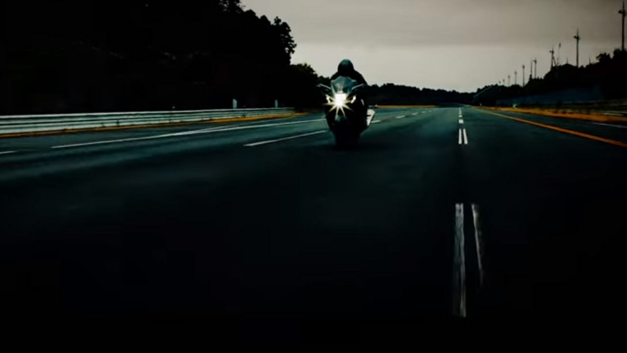 Suzuki’nin yeni Hayabusa için çektiği tanıtım videosunun içinden çıkamayacaksınız