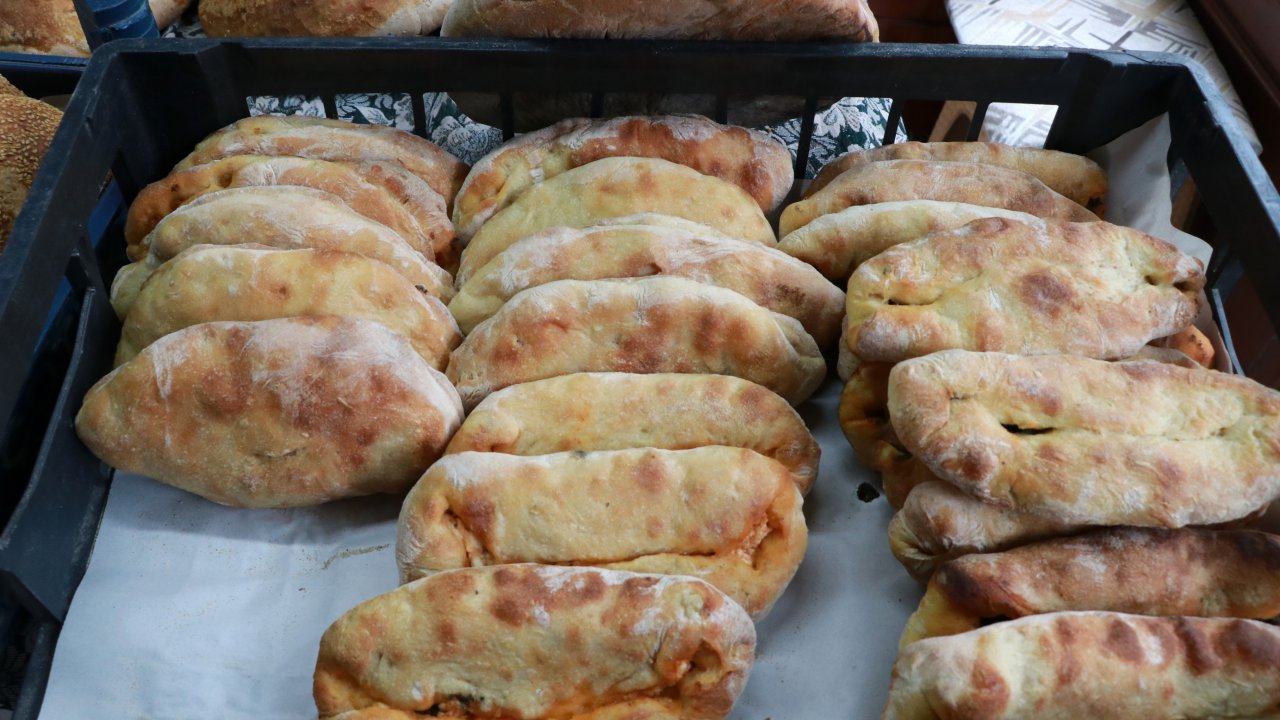 Çocukluğunda yediği ekmeği kendisi yapmaya başladı, taleplere yetişemez oldu