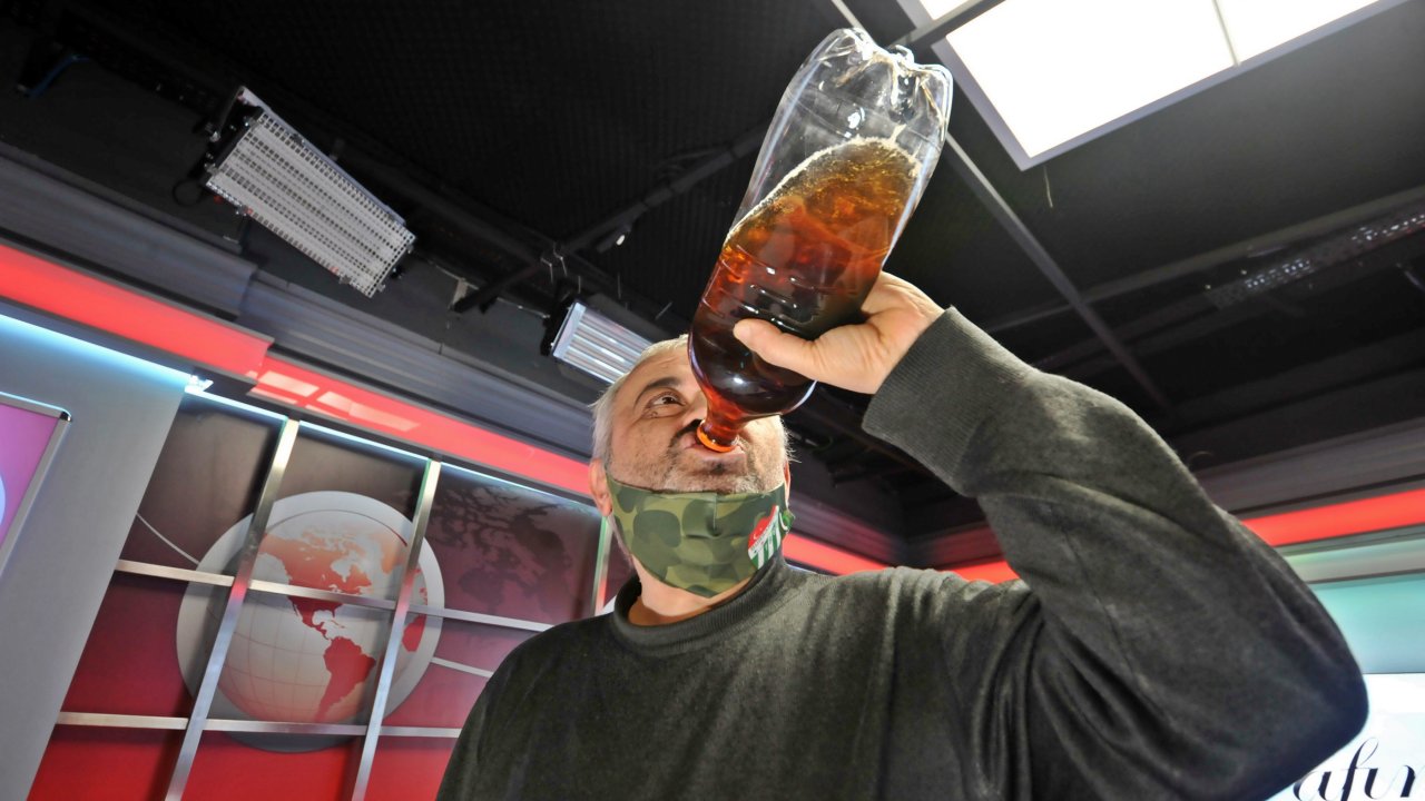 Asitli içeceği bırakacağım derken başka içeceğe bağımlı oldu, günde 10 litre içmeden duramıyor