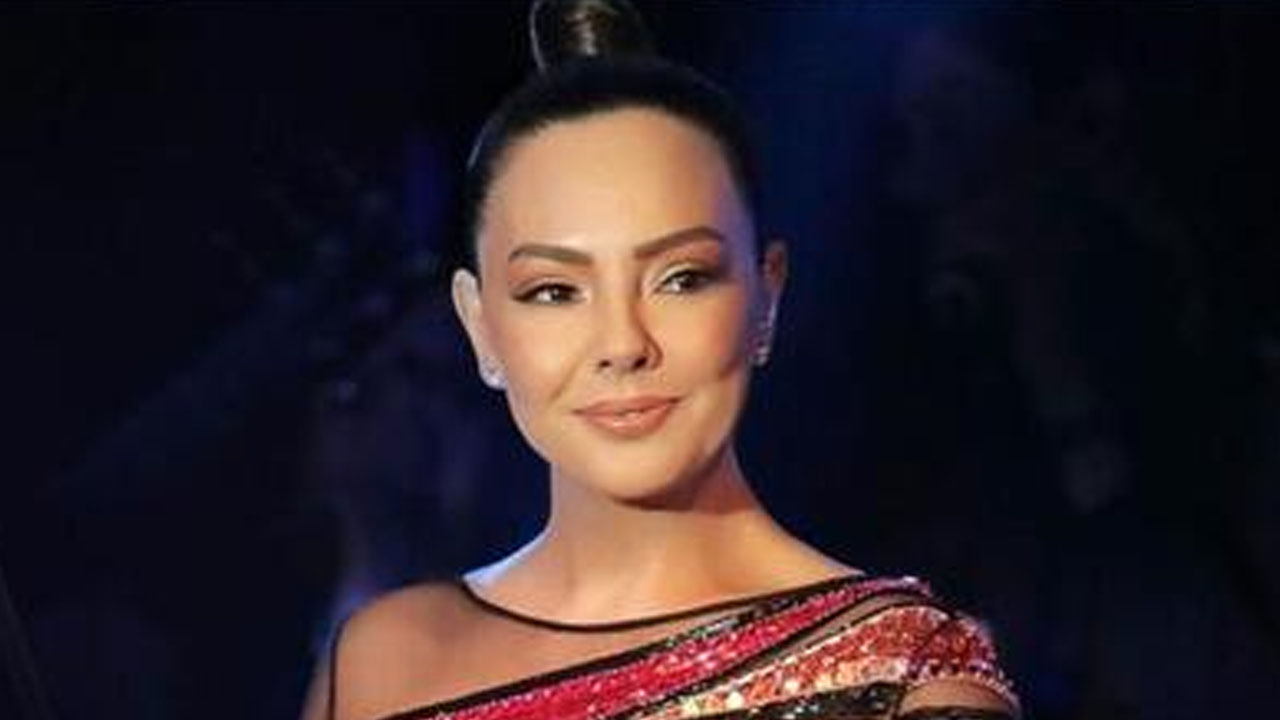 Ebru Gündeş eşiyle kiraya çıktı! Evin kirası dudak uçuklattı