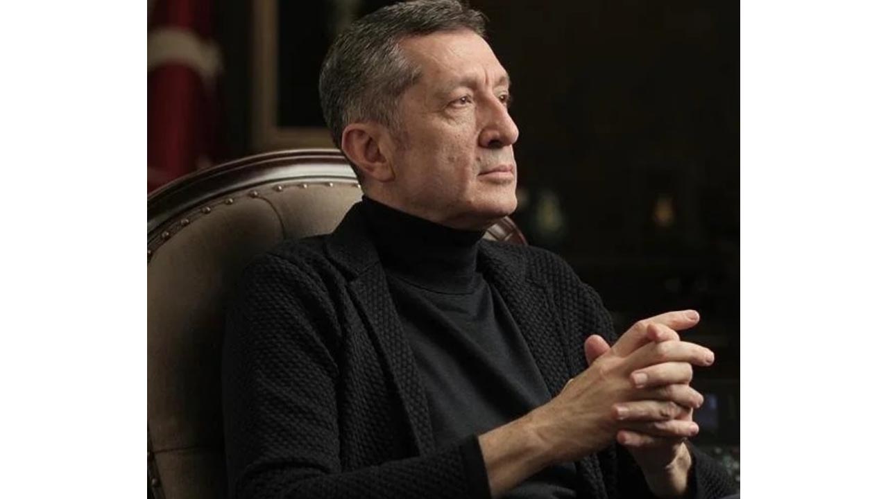 Affı kabul edilen Milli Eğitim eski Bakanı Ziya Selçuk sosyal medyadan açıklama yaptı