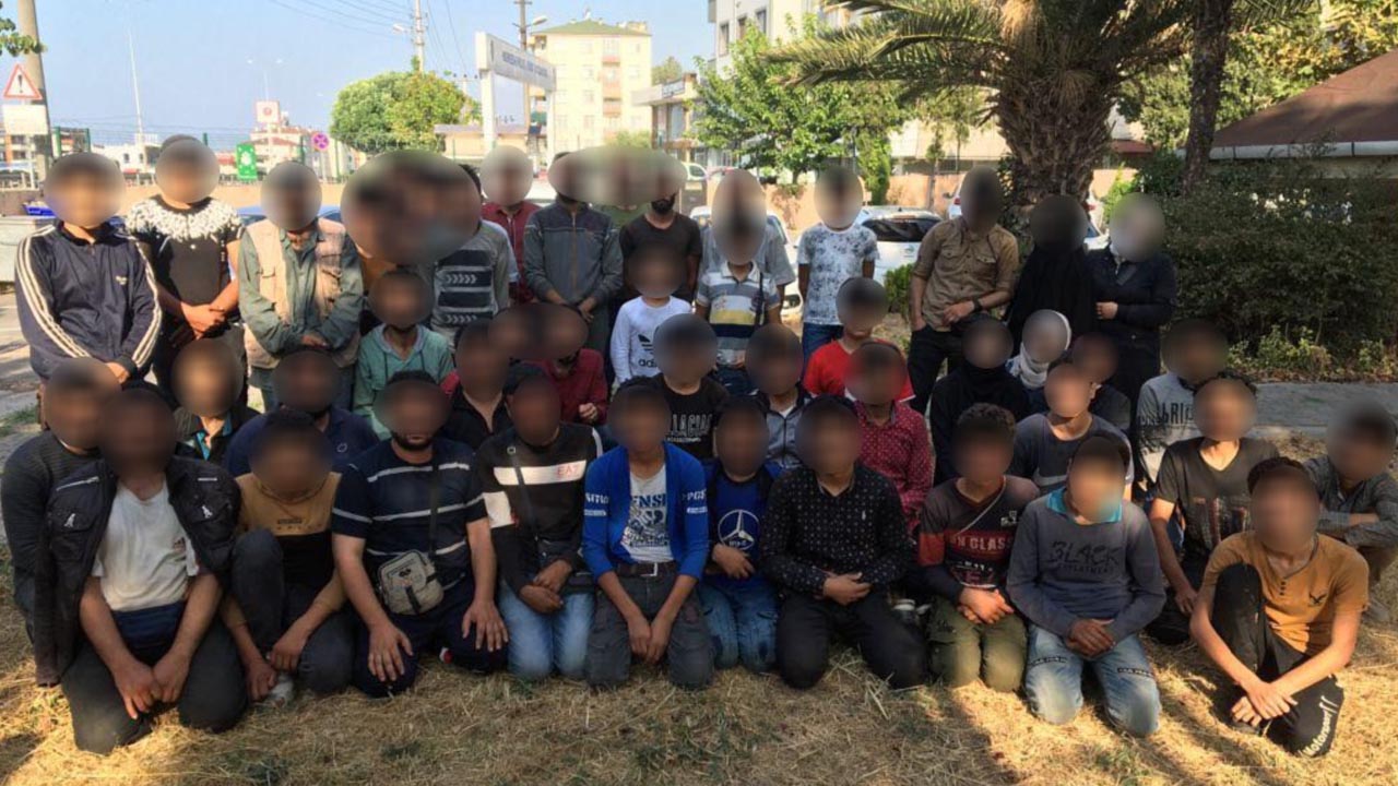 Bunlar bir araçtan çıktı. Kocaeli’yi geçip İstanbul’a gidiyorlardı