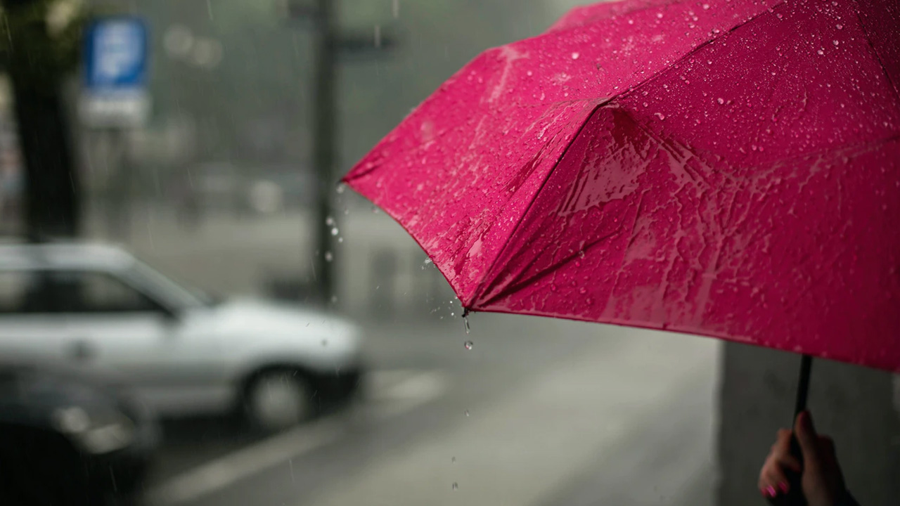 İstanbul için yaz mevsimi bitti! Şemsiye almadan dışarı çıkmayın