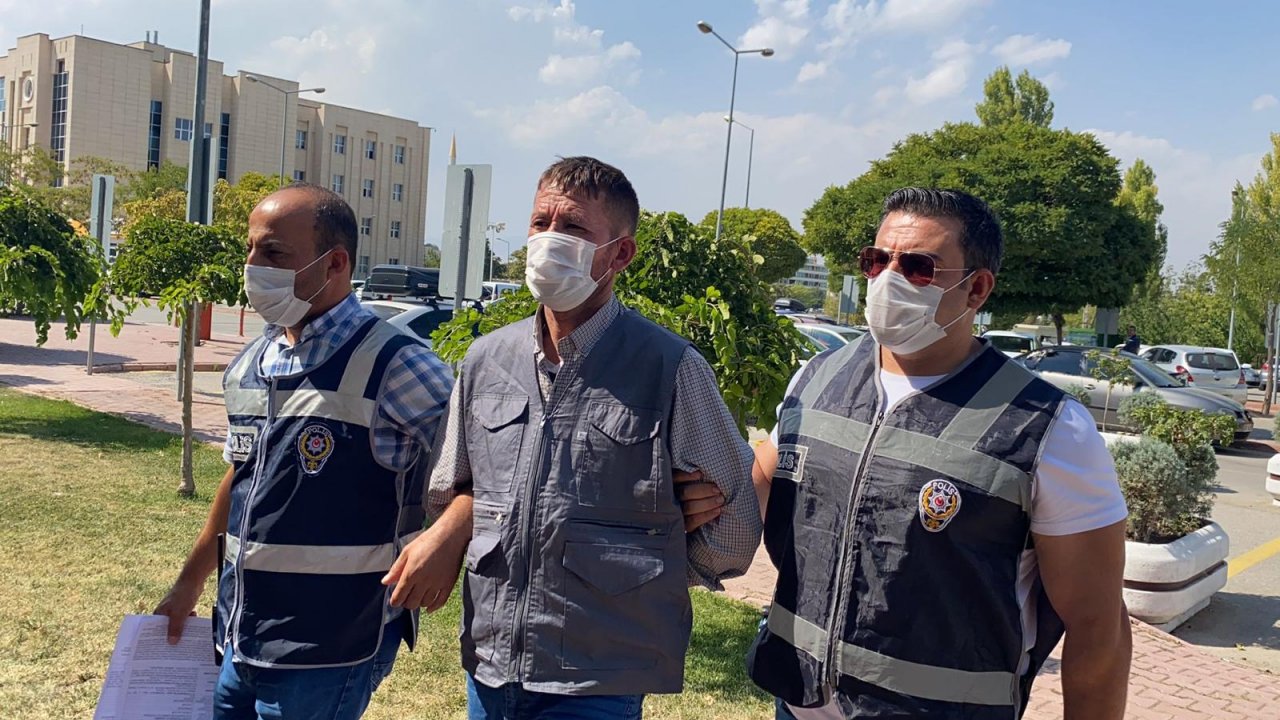 Gözü hiçbir şeyi görmeyen cani koca sokağın ortasında tartıştığı eşine kıydı!