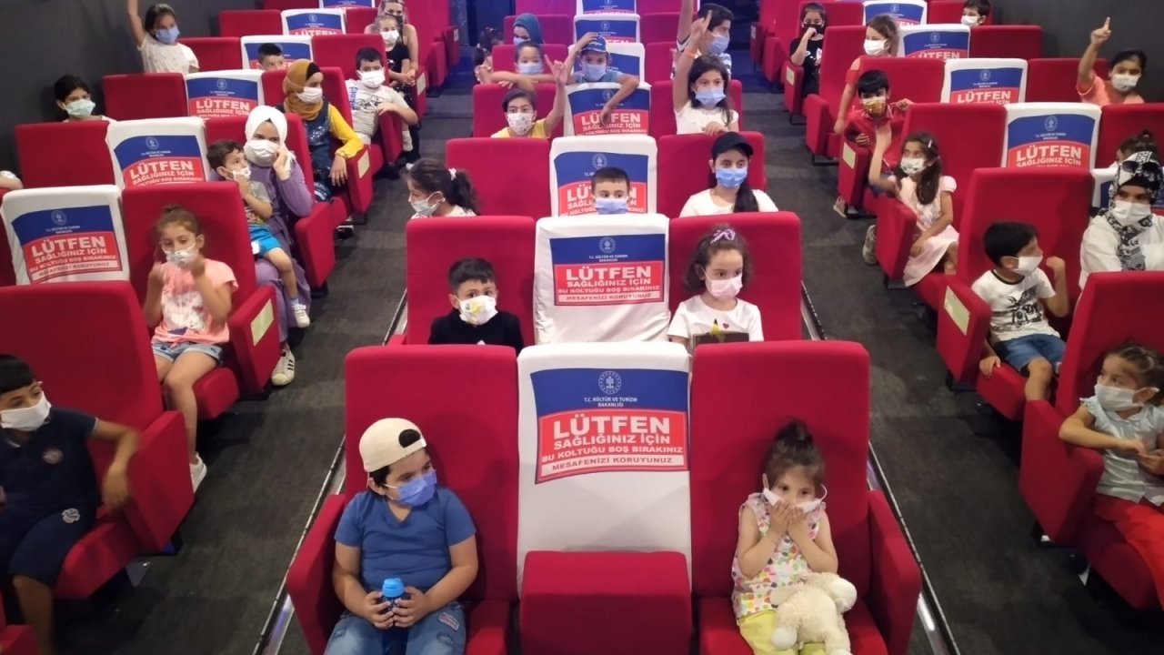 İstanbulluları sevindirecek haber! 'Gezen Sinema TIR’ına mutlaka gitmelisiniz