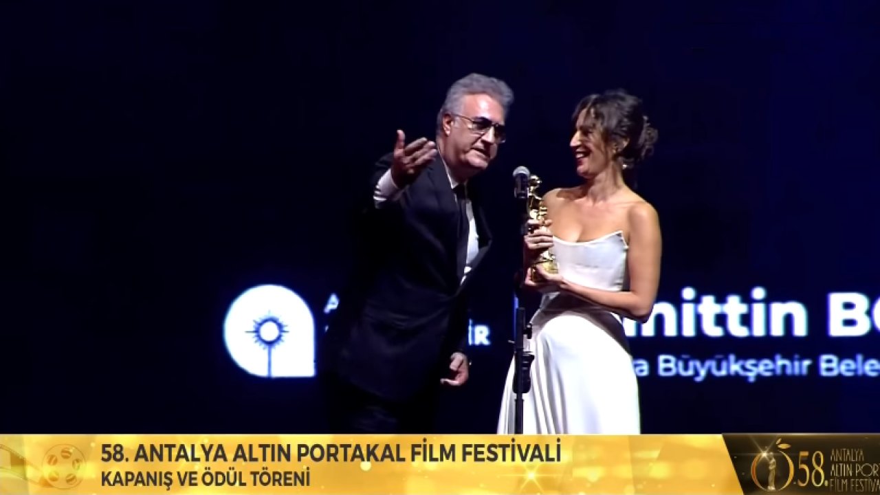 Nihal Yalçın, Tamer Karadağlı'yla dalga geçti! Taklidini yaptığı video gündeme oturdu