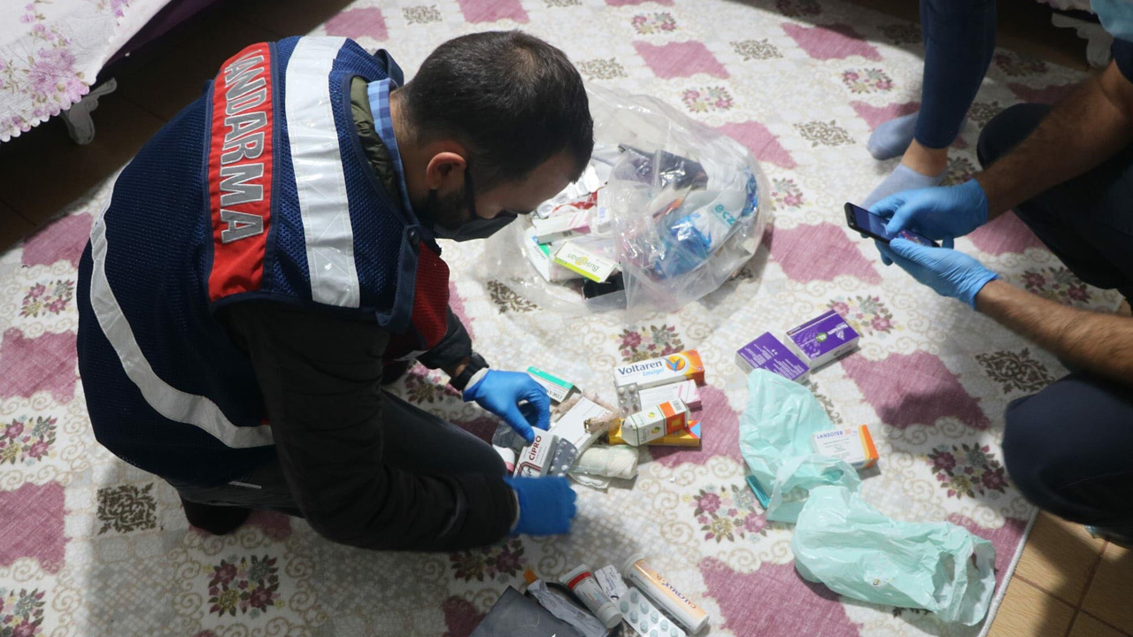 Aralarında eczacı ve doktorlar da var! İzmir’de dikkat çeken uyuşturucu operasyonu