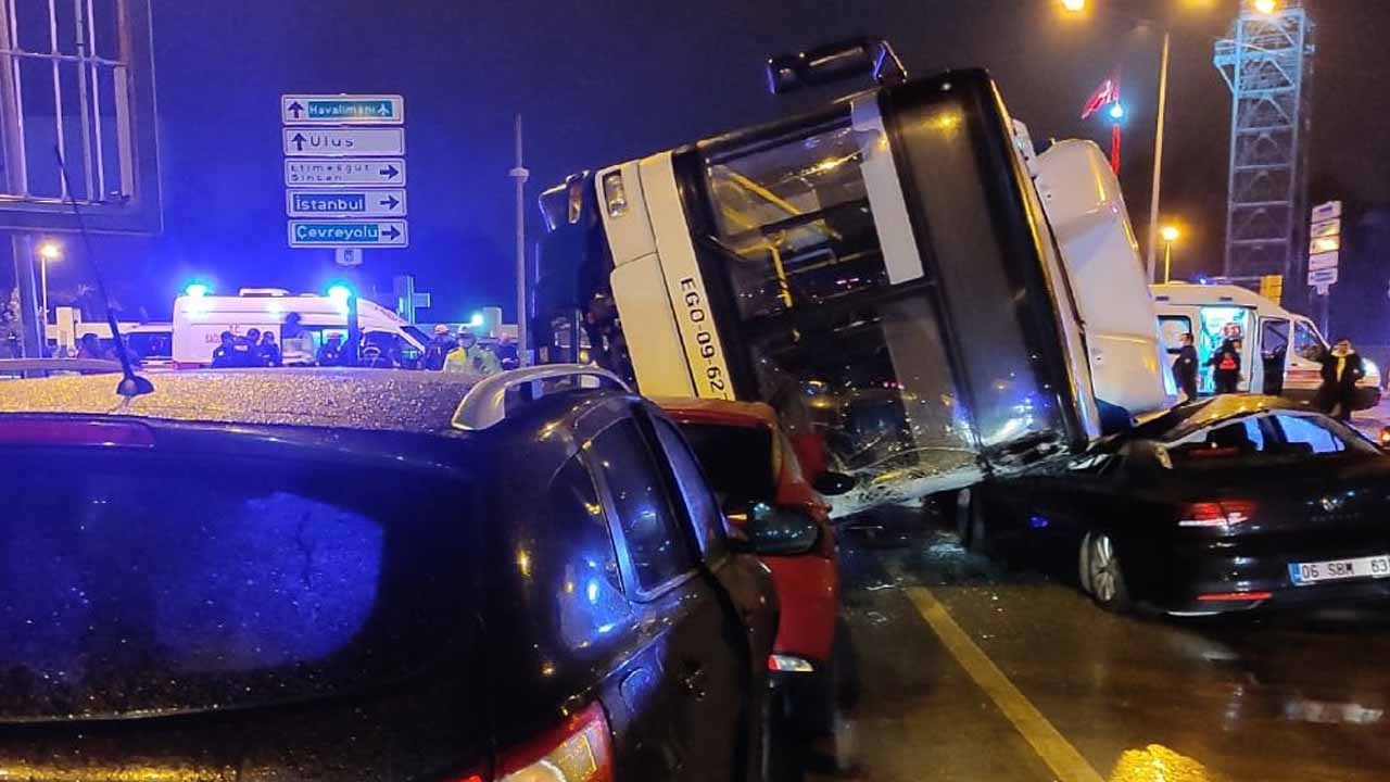 Ankara’da belediye otobüsü devrildi, 14 kişi yaralandı