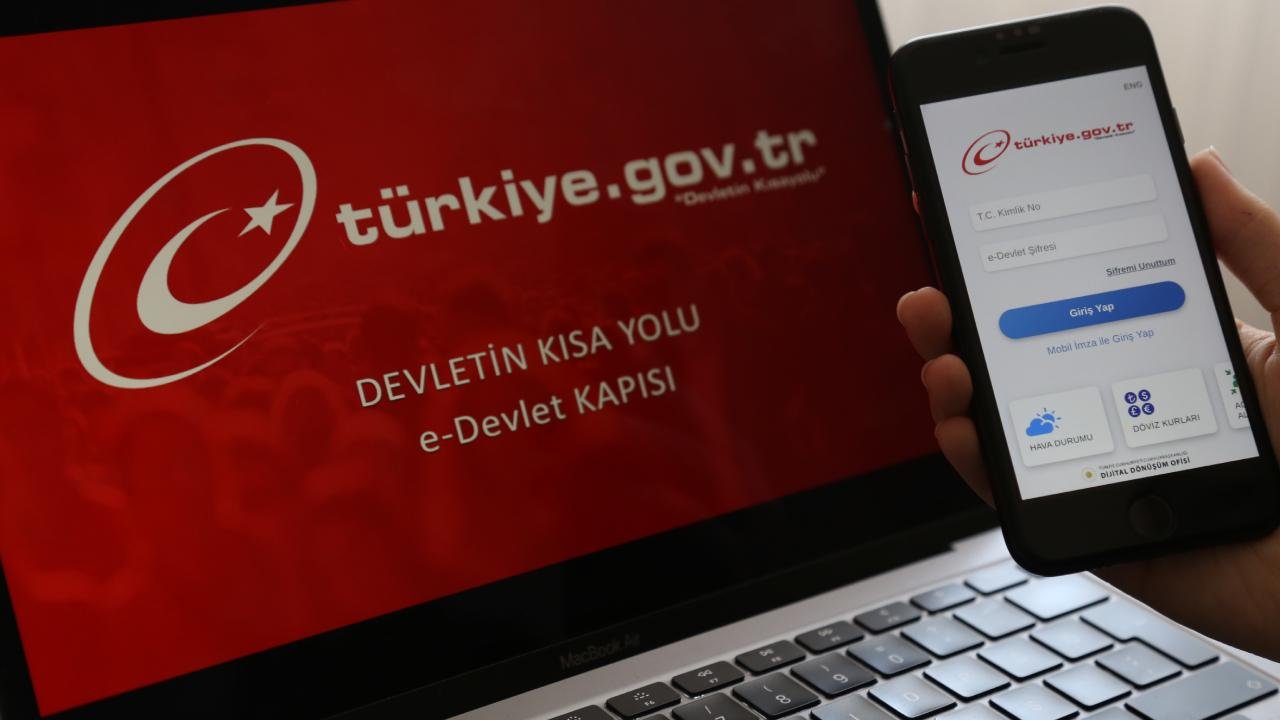E-Devlet üzerinden isim değişebilecek! Ad ve soyadı değişikliği nasıl yapılır?