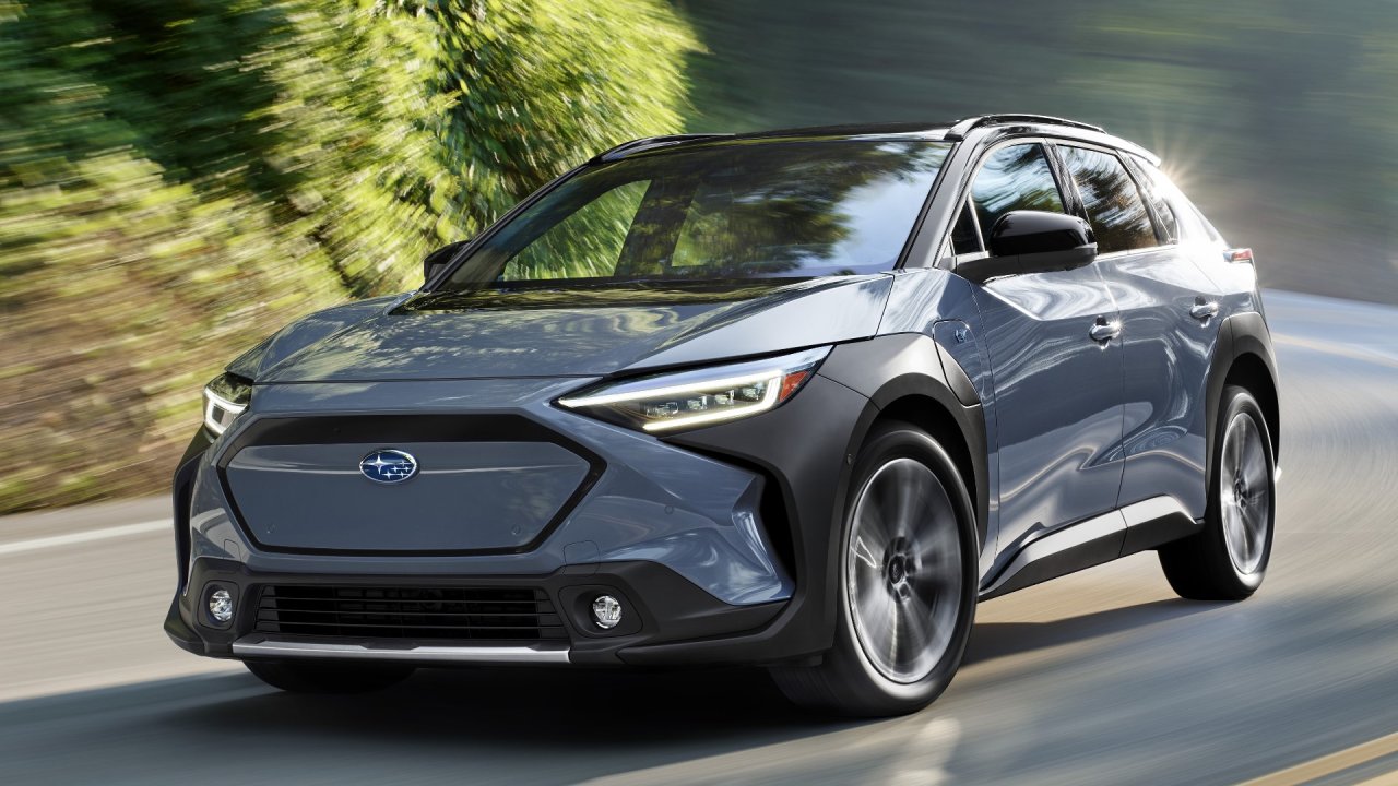 Subaru'nun ilk elektrikli aracı Solterra görücüye çıktı