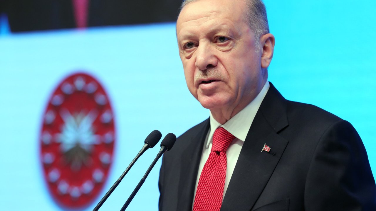 Erdoğan'dan "vergi" açıklaması: Hem suluda artırıyoruz, hem sigarada artırıyoruz