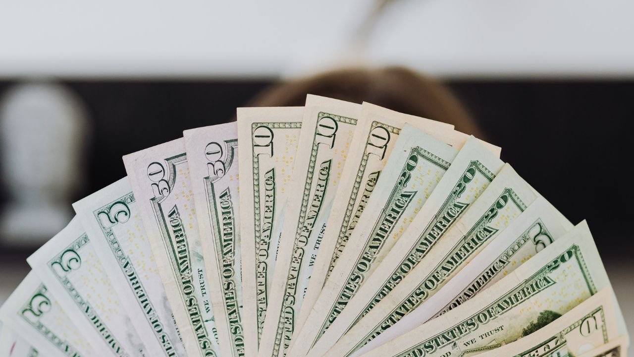 Euro ve dolar bugün ne kadar? İşte 4 Haziran güncel döviz fiyatları