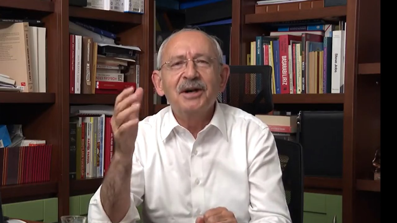 Kemal Kılıçdaroğlu: Kadınların giyim kuşamını siyasetin tekelinde çıkarıyoruz