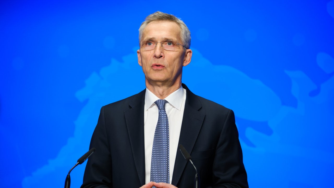NATO Genel Sekreteri Stoltenberg: Rusya'dan pervasız nükleer söylemler görmeye devam ediyoruz