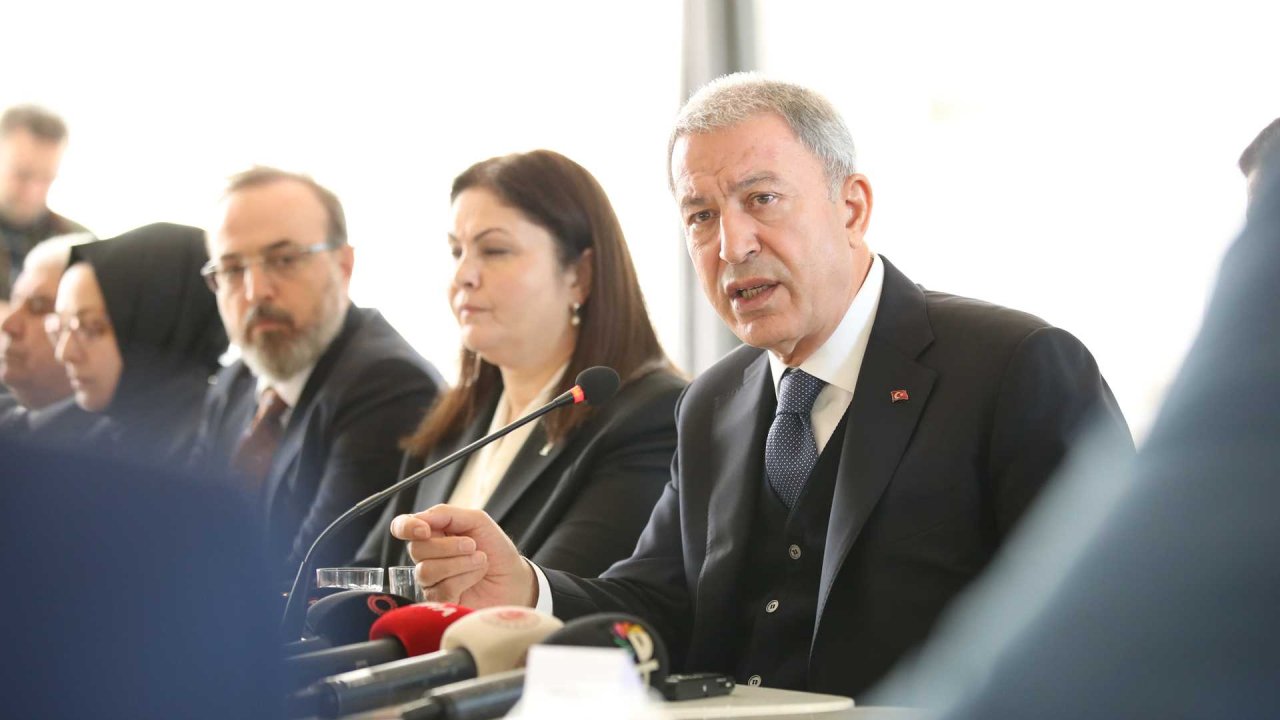 Hulusi Akar: Yunanistan'ın, uzattığımız barış elini tutmasını bekliyoruz