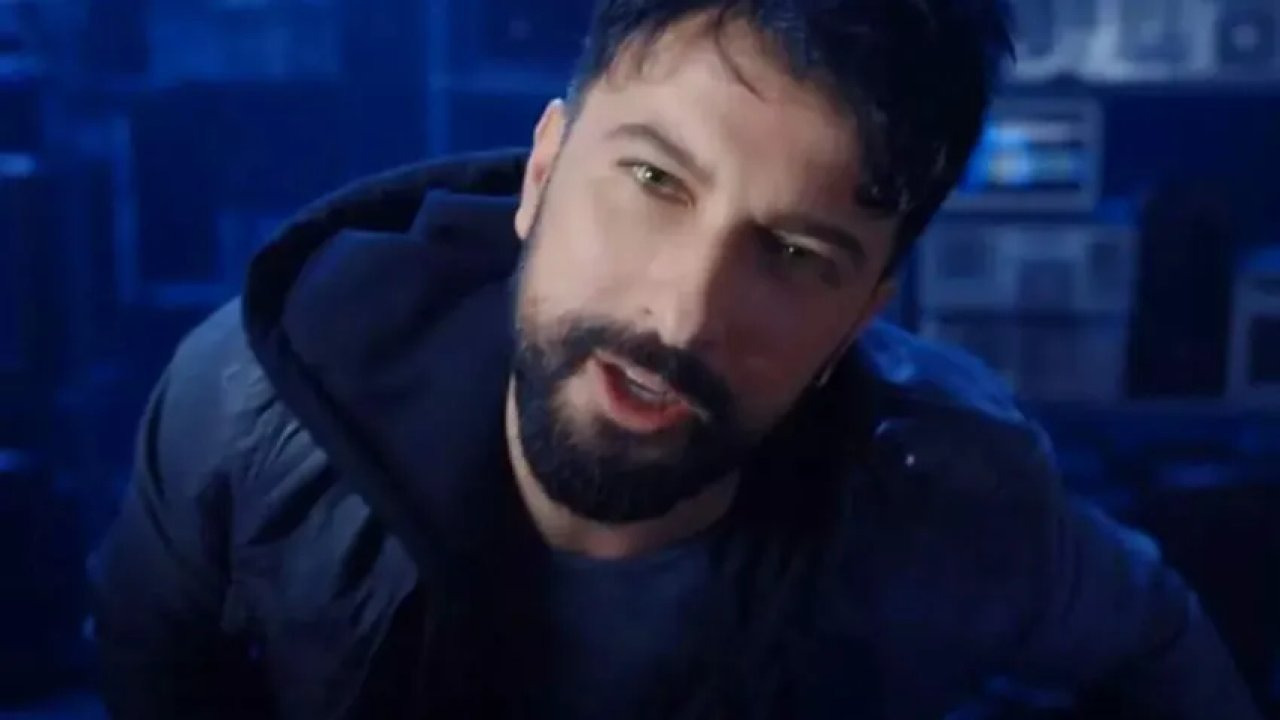 Tarkan yeni şarkısını duyurdu