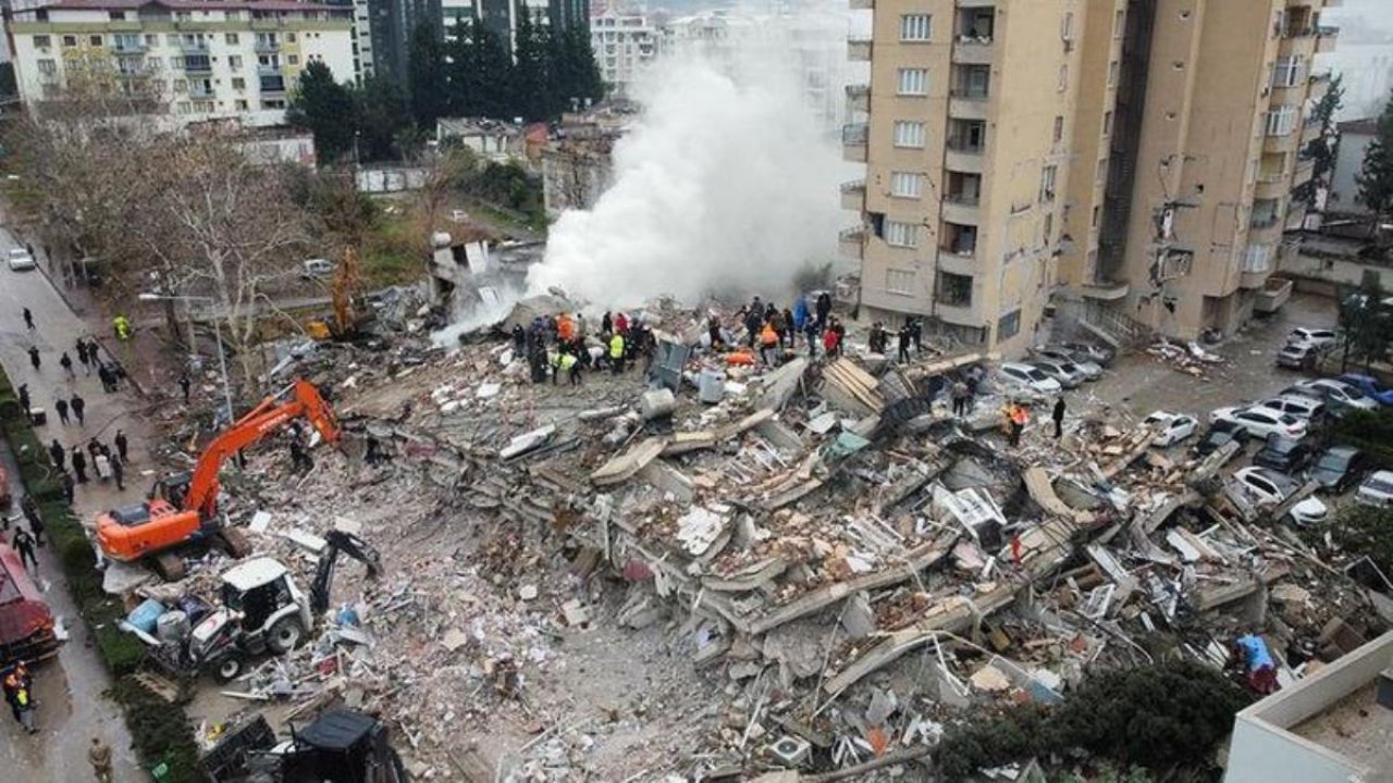 BM'den deprem bölgesinde üst düzey inceleme: Kıyamet yeri gibi