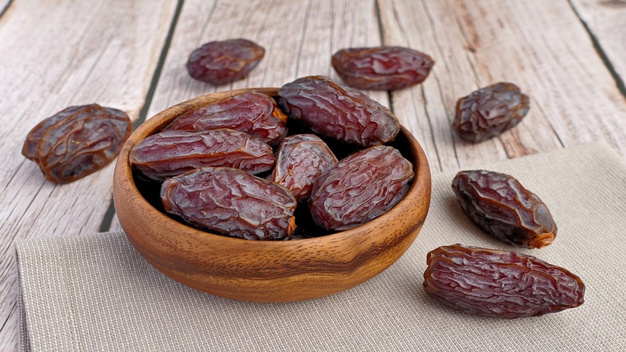 Hurmanın bilinmeyen etkisi. Suda bekletip yenilince bakın ne yapıyor?