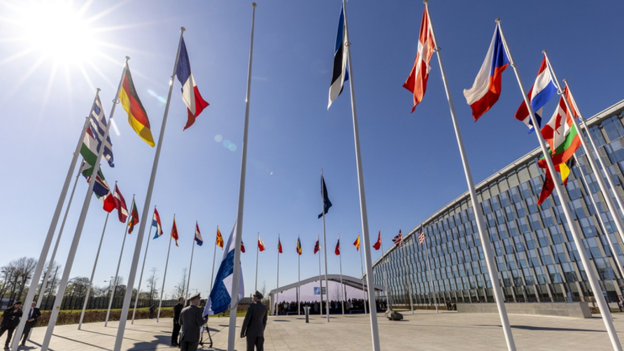 Finlandiya, NATO'nun resmen üyesi oldu