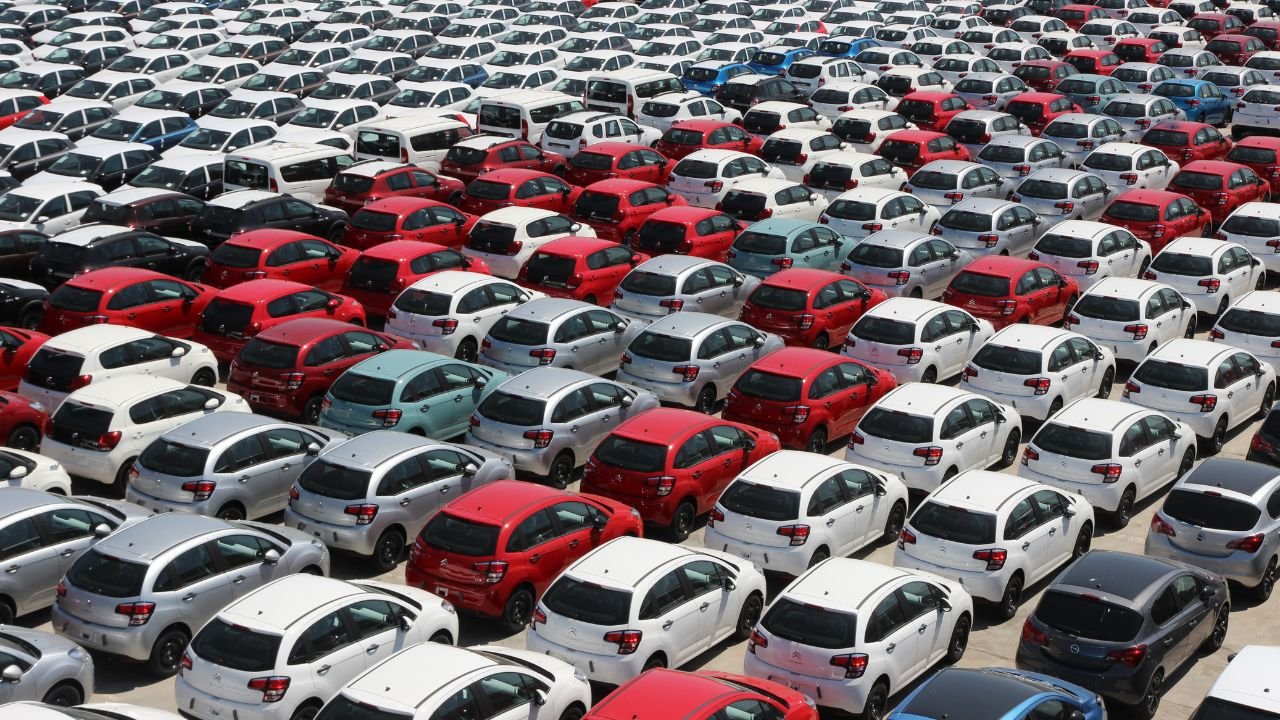 Otomobilde fiyatlara ayar! Otomotiv pazarında dengeler değişecek