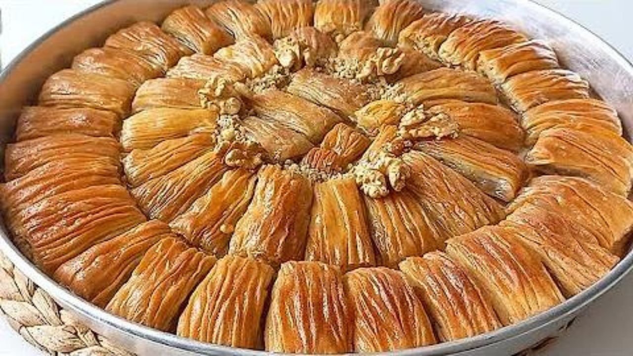 Kurban Bayramı için enfes tatlı tarifi Gazete tatlısı!