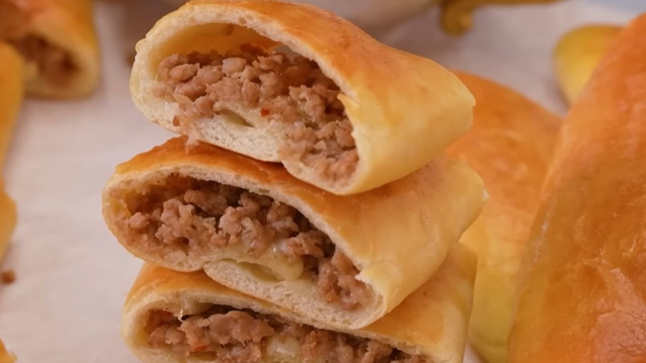 Yedikçe yiyesiniz gelecek! Yumuşacık efsane kır pidesi tarifi