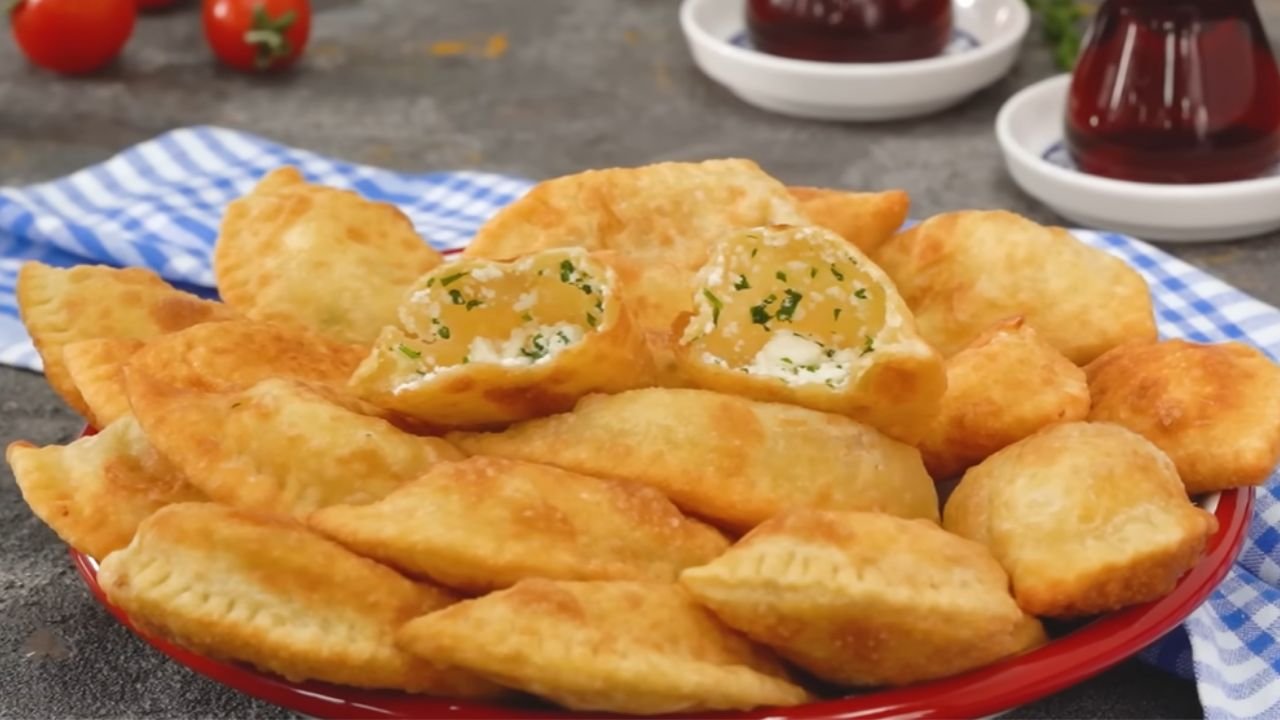Yağ çekmeyen pratik börek tarifi