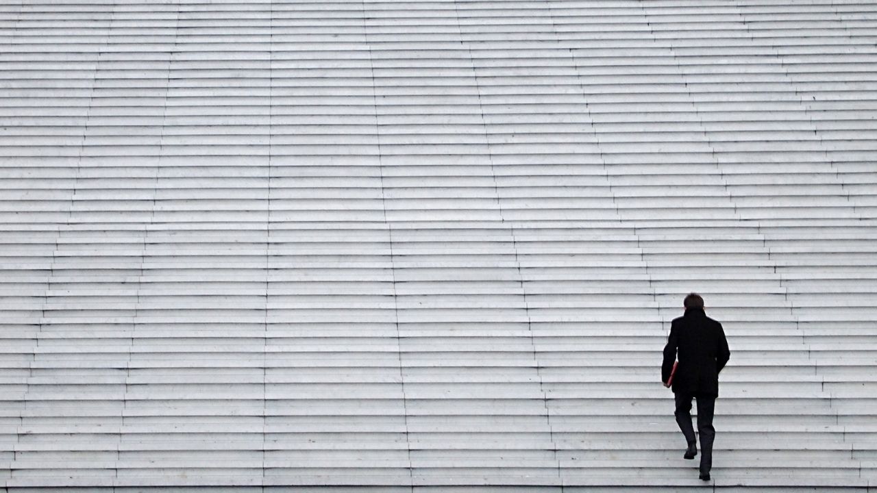 Hiç kimseyi sevmiyor, tek başına yaşıyorlar! Yalnızlığın kitabını yazan 3 burç