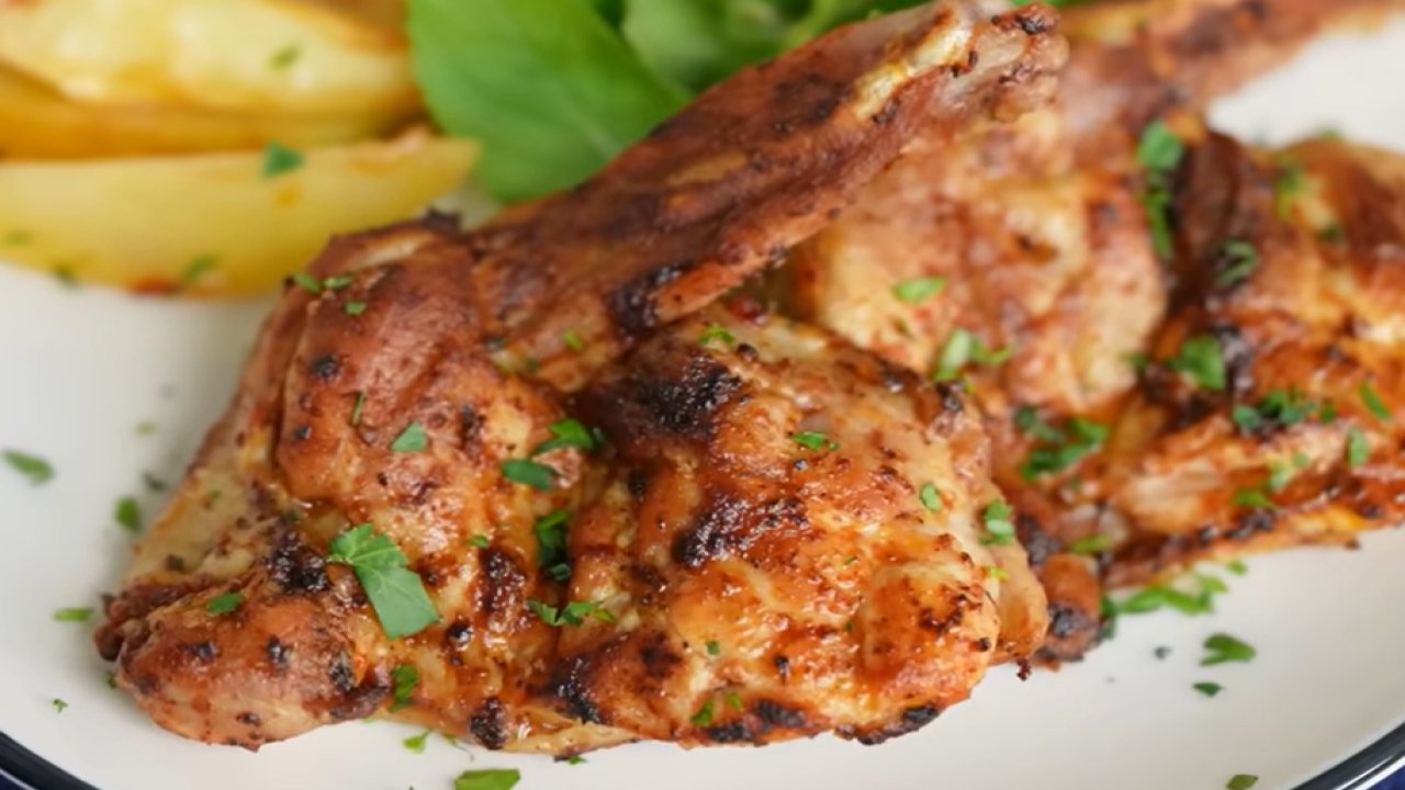 En hızlı ana yemek! Kolayca hazırlanabilen mangal tadında tavuk pirzola tarifi