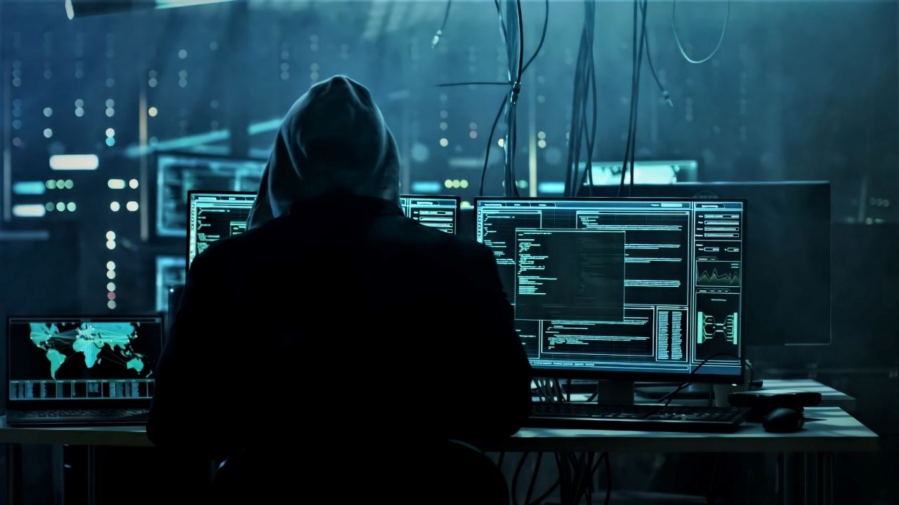 Güvende kalmak için bunları yapmalısınız! İnternet verilerinizin çalınmaması için alabileceğiniz önlemler