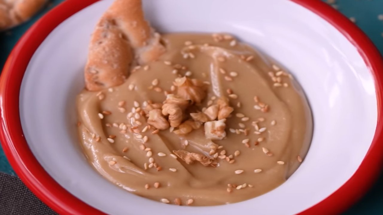 Az malzemeli, bol enerji veren lezzet şöleni! Geleneksel sahine tatlısı tarifi