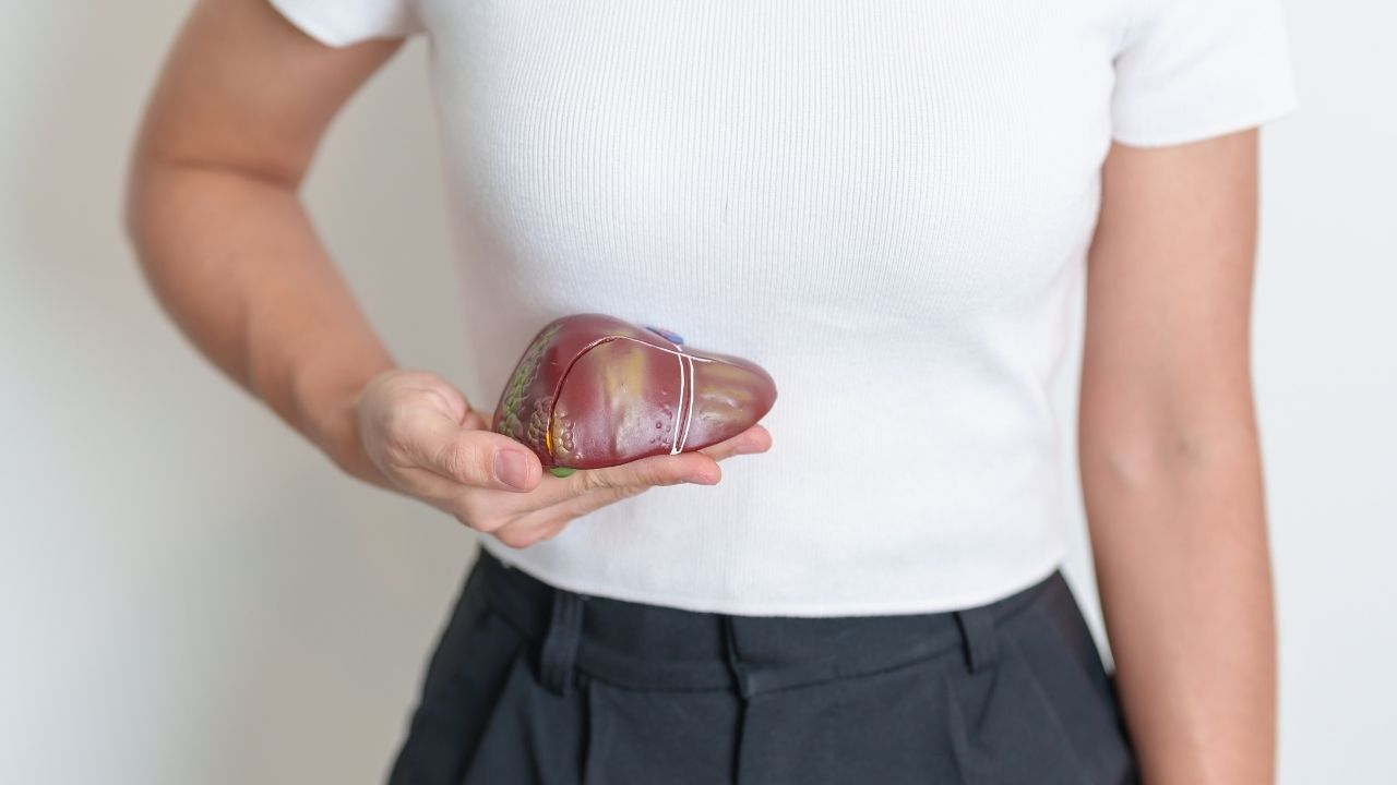 Organ yetmezliğine kadar götürebilir! Aman dikkat, bu 3 yiyecek karaciğerinizi tehdit ediyor