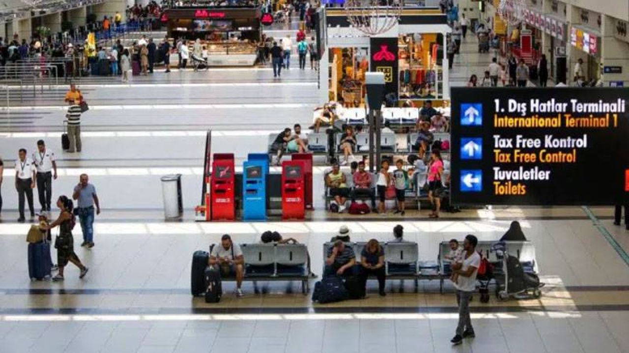 Antalya'da Alman turist sayısı rekor kırabilir: 8 milyona ulaşması bekleniyor