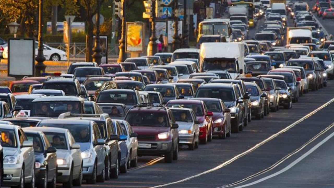 İstanbul'da ikinci ara tatilin ardından trafik yoğunluğu arttı