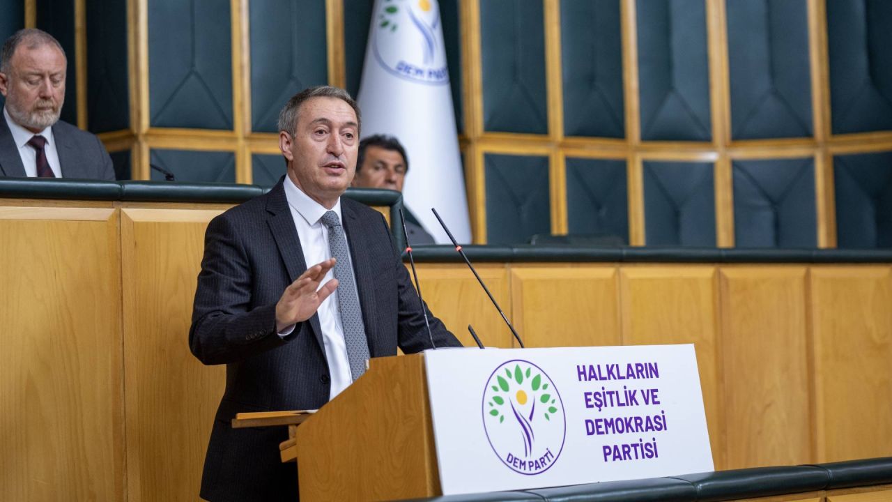 Tuncer Bakırhan'ın PKK Açılımı: Silahsızlandırma Vurgusu Anlamlı Bulundu