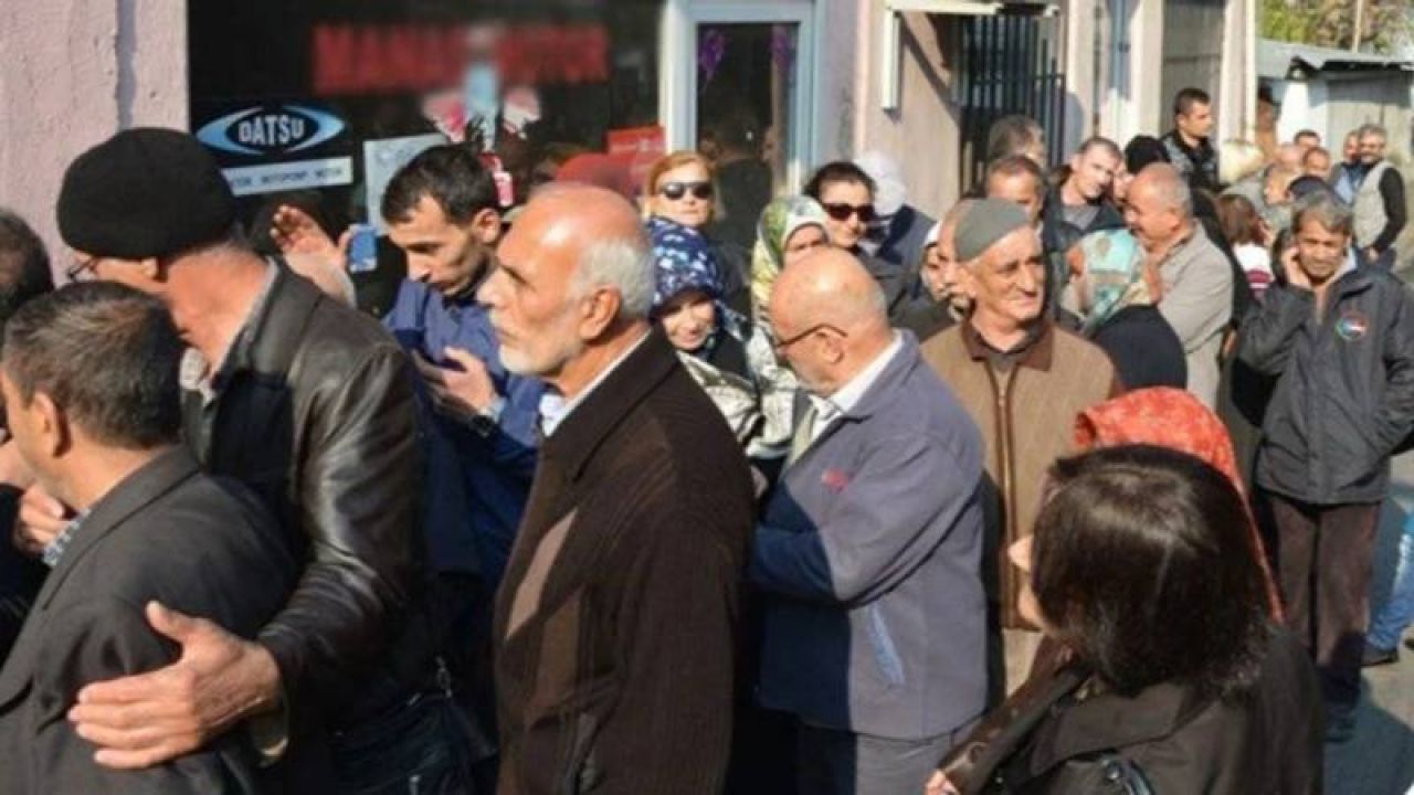 Türkiye'de Çalışan Emeklilerin Sayısı Artıyor