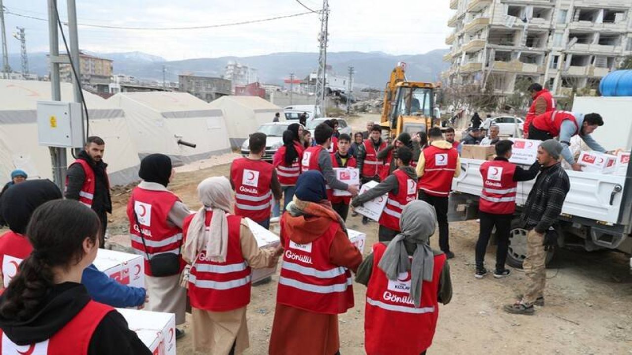 Müfettiş raporuna göre Kızılay'ın yardım kartlarının dağıtımı belirsiz