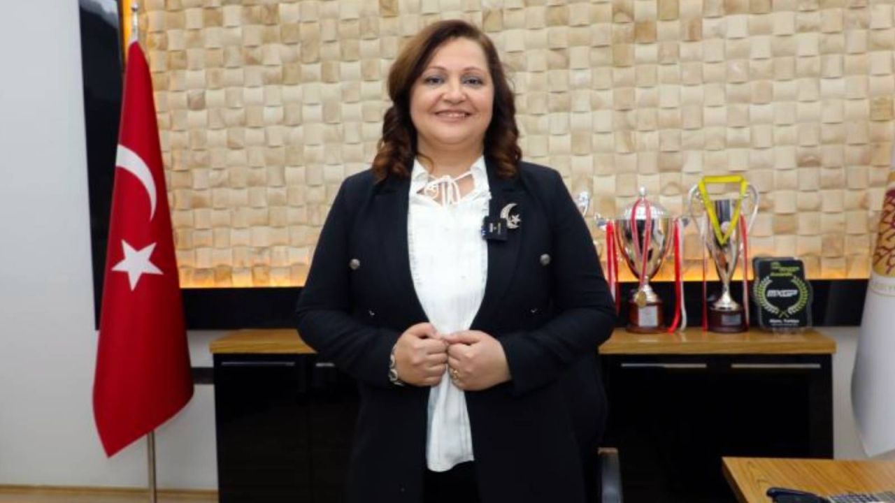 Burcu Köksal, Erdoğan'ın kazanması halinde siyaseti bırakacağını açıkladı